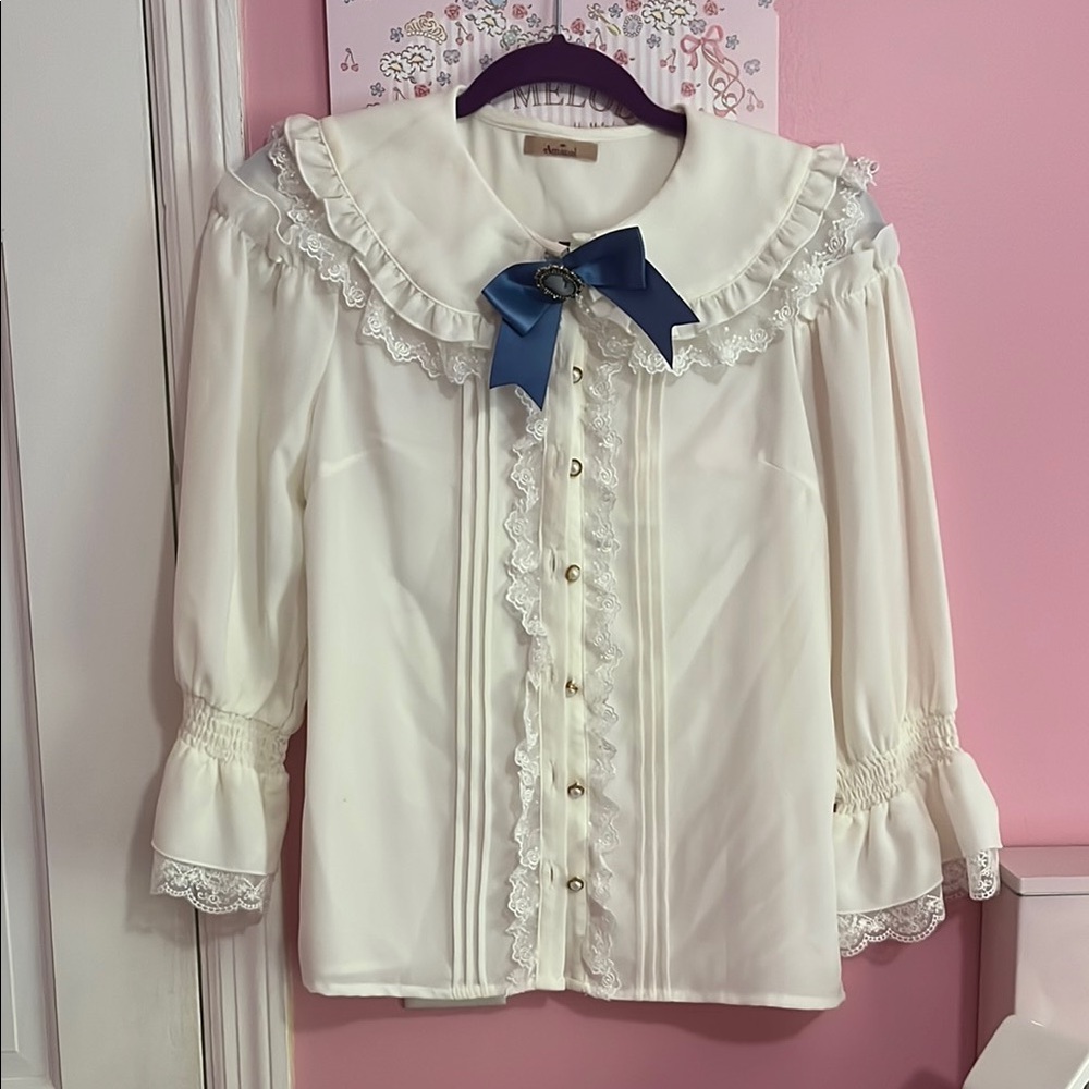Amavel Classical Dolly Girly Elegant White Blouse with Blue Cameo Charm Bow